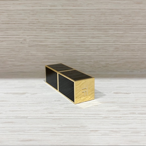 LAST CHANCE (till3/12) Tom Ford luxurious lipstick - Picture 3 of 7